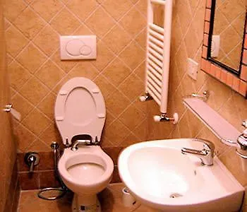 Le 4 Meraviglie 3* روما